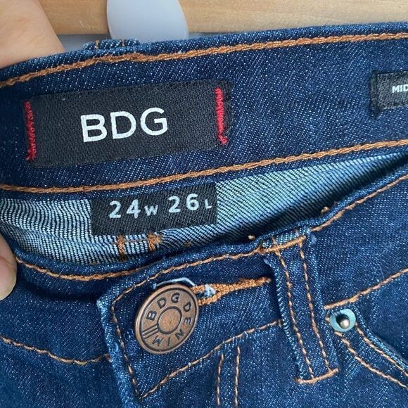 BDG Mid Rise Cigarrette Grazer Skinny Jeans - Picture 3 of 8